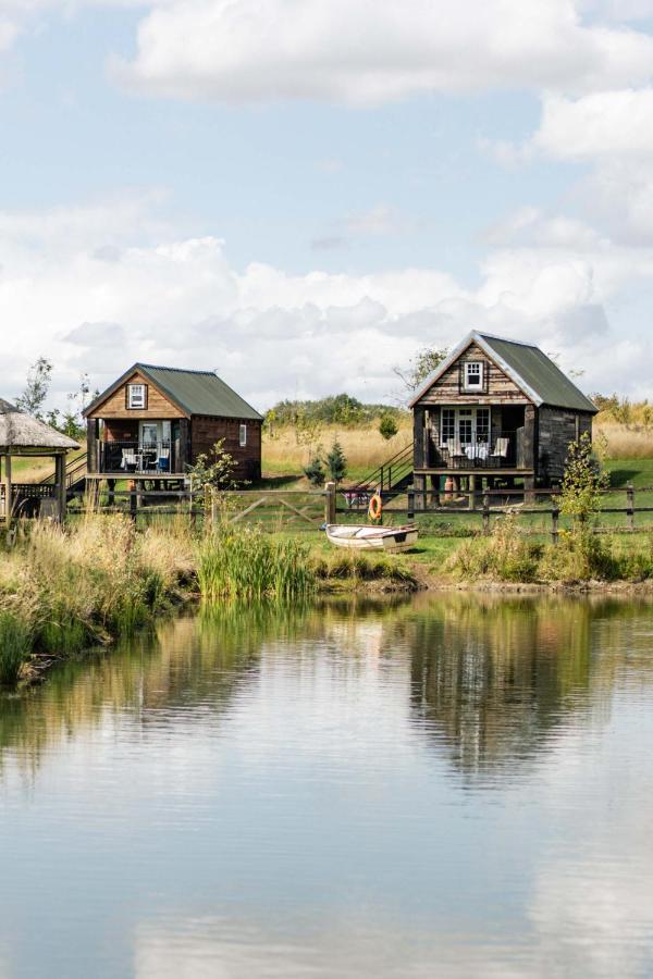 Lake View Lodges Long Melford Exterior foto